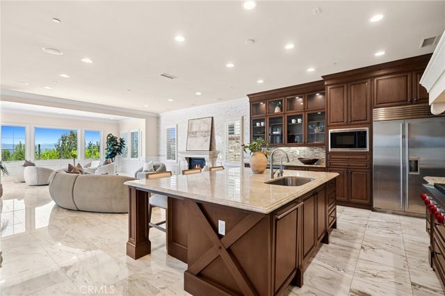 111 Shady Arbor, Irvine, CA 92618