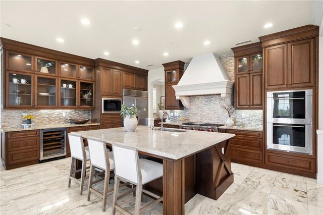 111 Shady Arbor, Irvine, CA 92618
