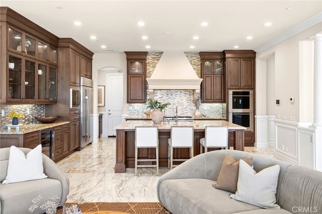 111 Shady Arbor, Irvine, CA 92618
