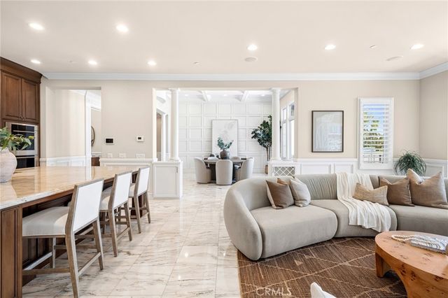 111 Shady Arbor, Irvine, CA 92618