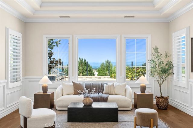 111 Shady Arbor, Irvine, CA 92618