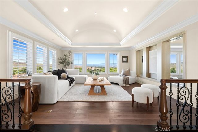111 Shady Arbor, Irvine, CA 92618