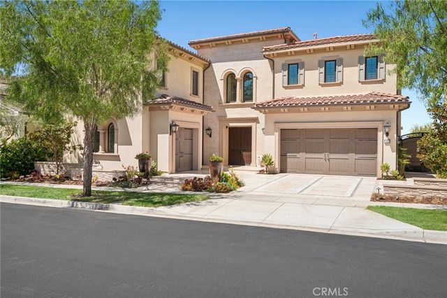 111 Shady Arbor, Irvine, CA 92618