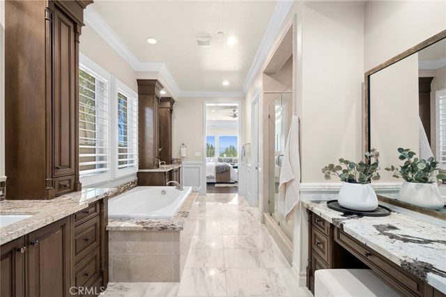 111 Shady Arbor, Irvine, CA 92618