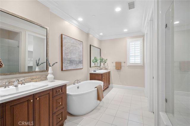 111 Shady Arbor, Irvine, CA 92618