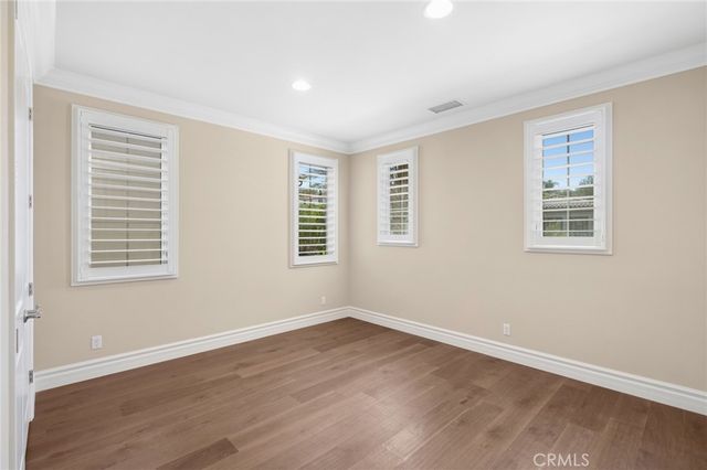 111 Shady Arbor, Irvine, CA 92618