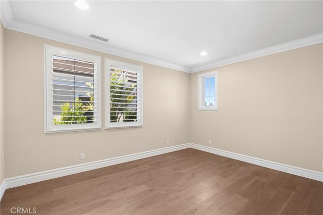 111 Shady Arbor, Irvine, CA 92618