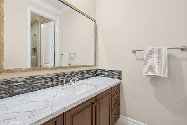 111 Shady Arbor, Irvine, CA 92618