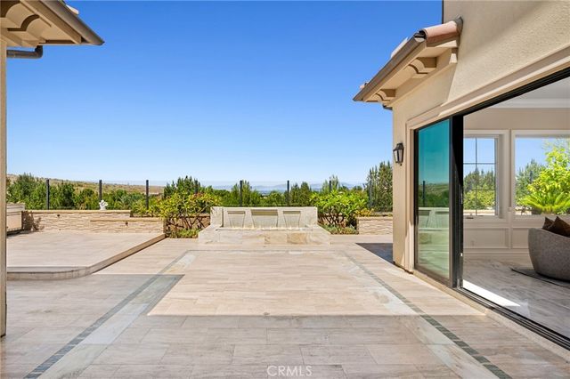 111 Shady Arbor, Irvine, CA 92618