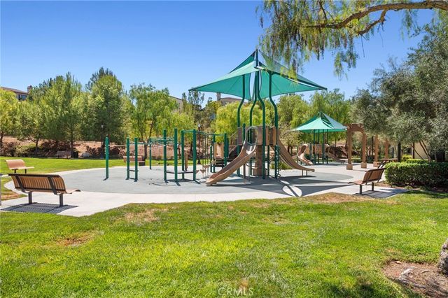 111 Shady Arbor, Irvine, CA 92618