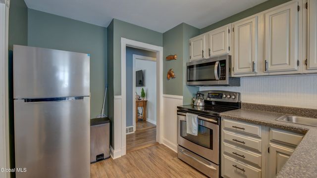 165 County Hwy 123, Mayfield, NY 12117