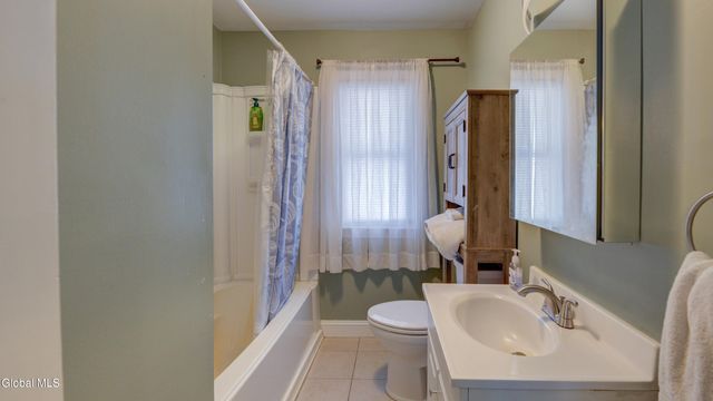 165 County Hwy 123, Mayfield, NY 12117