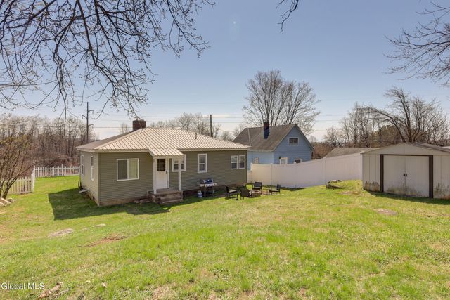 165 County Hwy 123, Mayfield, NY 12117