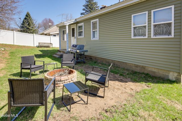 165 County Hwy 123, Mayfield, NY 12117