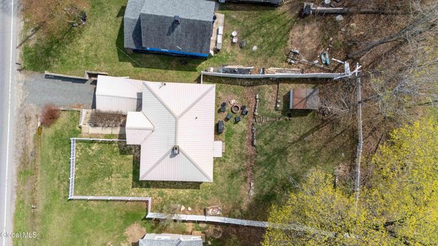 165 County Hwy 123, Mayfield, NY 12117