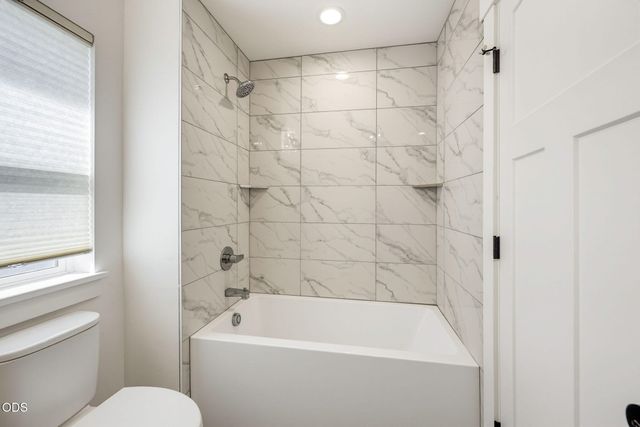 583 Coffee Lane, Ashland, OR 97520