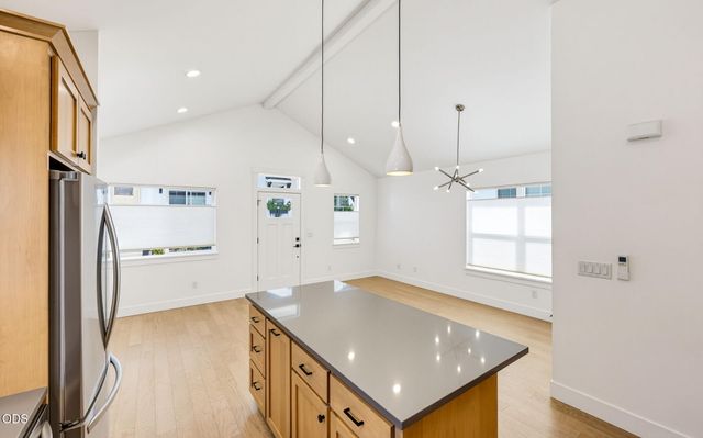 583 Coffee Lane, Ashland, OR 97520