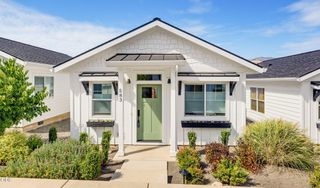 583 Coffee Lane, Ashland, OR 97520