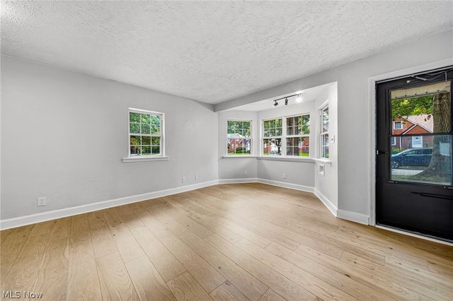 4541 Emerson Road, South Euclid, OH 44121