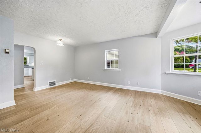 4541 Emerson Road, South Euclid, OH 44121