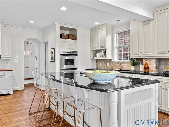 109 Seneca Rd, Richmond, VA 23226