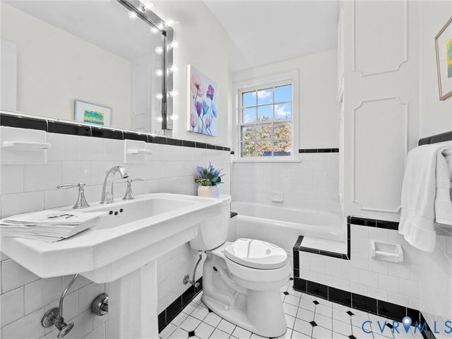 109 Seneca Rd, Richmond, VA 23226