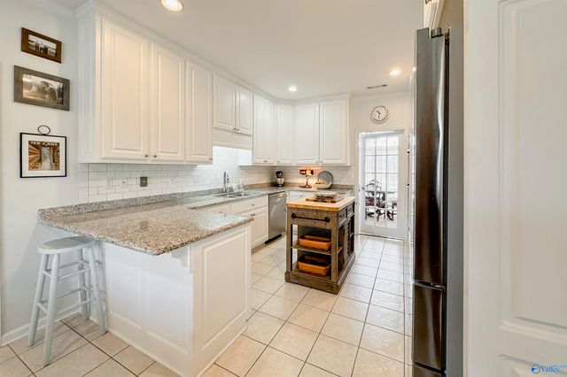 2831 Summerwind Drive, Decatur, AL 35603