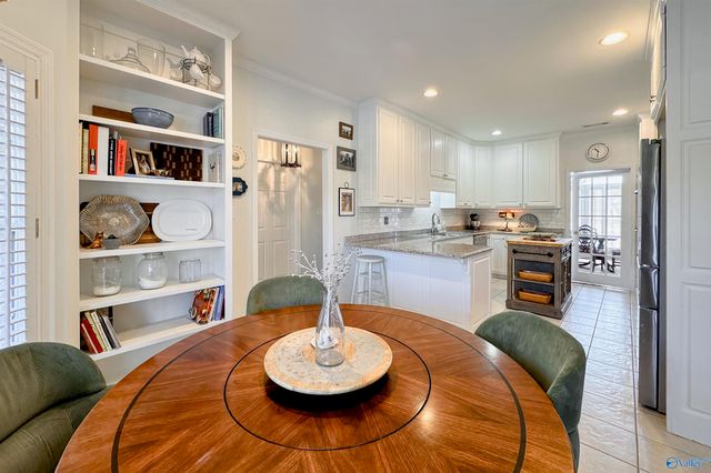 2831 Summerwind Drive, Decatur, AL 35603