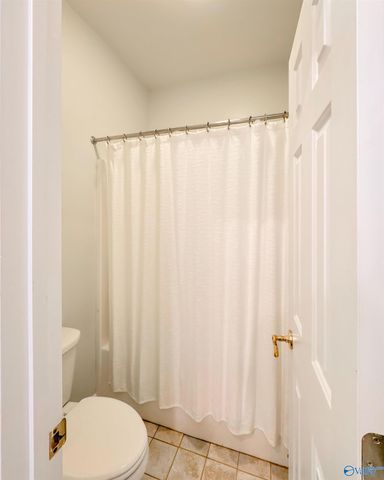 2831 Summerwind Drive, Decatur, AL 35603