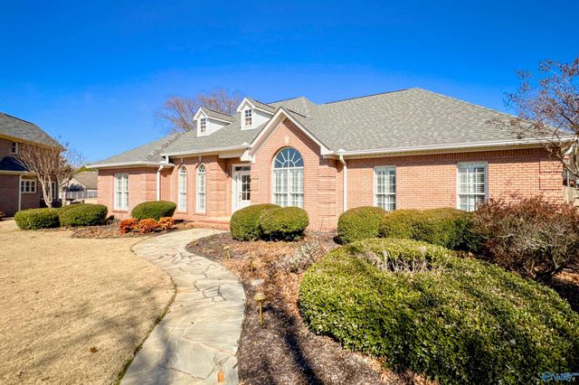 2831 Summerwind Drive, Decatur, AL 35603