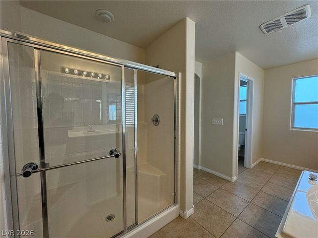 9048 Winchester Ridge Street, Las Vegas, NV 89139