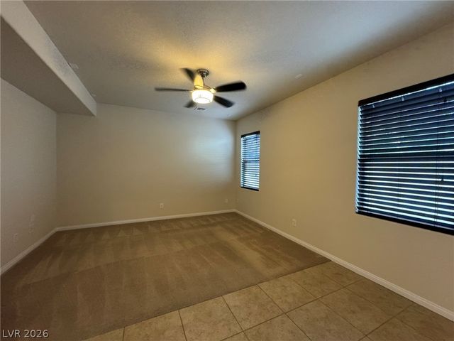9048 Winchester Ridge Street, Las Vegas, NV 89139