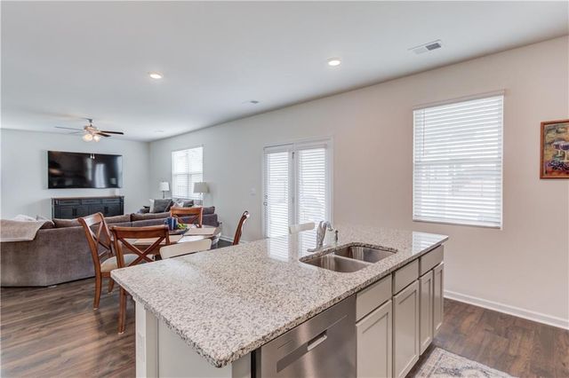 394 Murray Lane, Hoschton, GA 30548