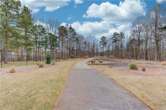 394 Murray Lane, Hoschton, GA 30548