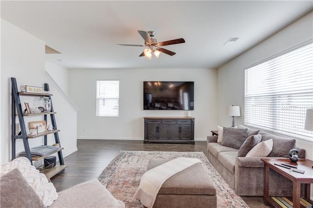 394 Murray Lane, Hoschton, GA 30548