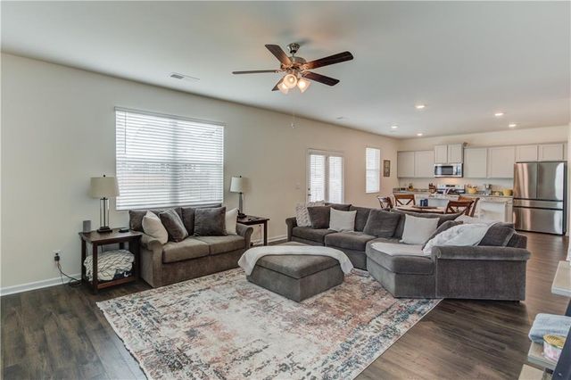 394 Murray Lane, Hoschton, GA 30548