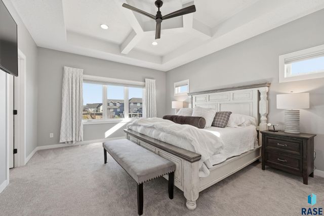 2504 W 95th St Street, Sioux Falls, SD 57108