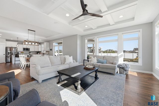 2504 W 95th St Street, Sioux Falls, SD 57108