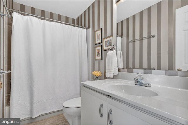 266 FOX RUN, Exton, PA 19341
