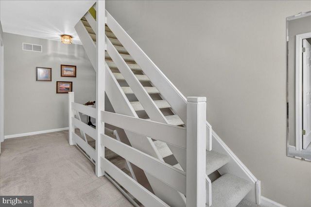 266 FOX RUN, Exton, PA 19341
