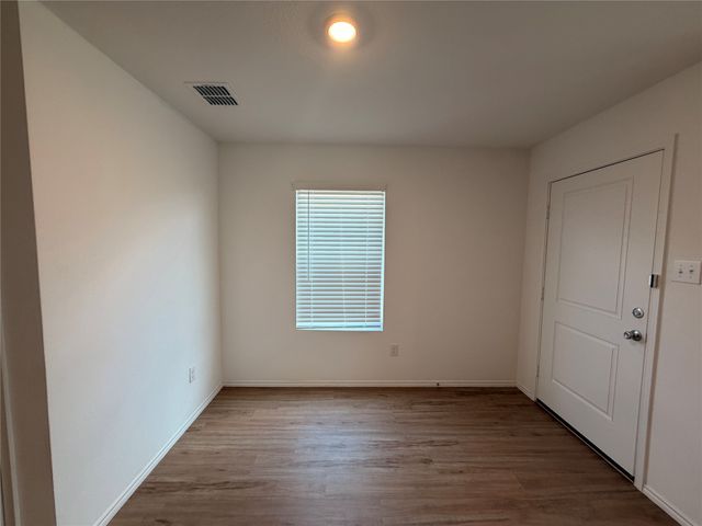 465 Whistlestop Way, Ferris, TX 75125