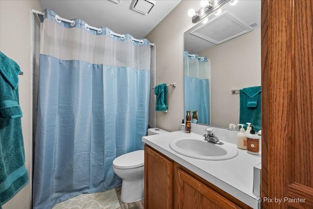 1149 Harbor Court 1149, Glendale Heights, IL 60139