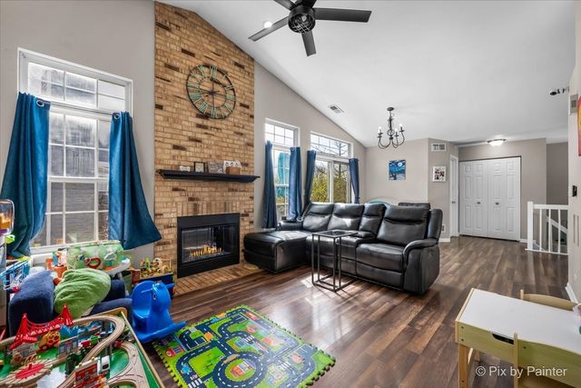 1149 Harbor Court 1149, Glendale Heights, IL 60139