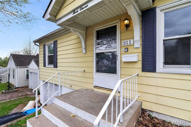 311 Superior Drive, St Louis, MO 63135