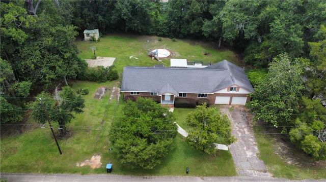 302 Valley Road, Chickasaw, AL 36611
