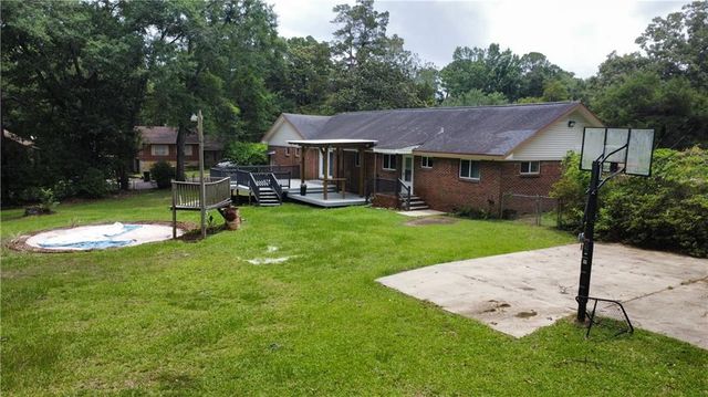 302 Valley Road, Chickasaw, AL 36611