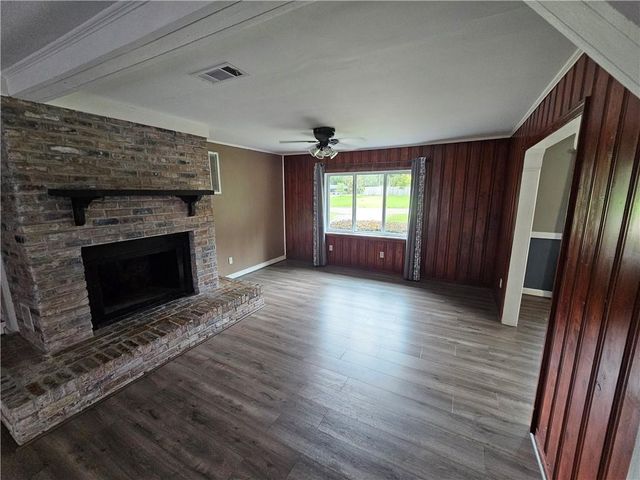 302 Valley Road, Chickasaw, AL 36611