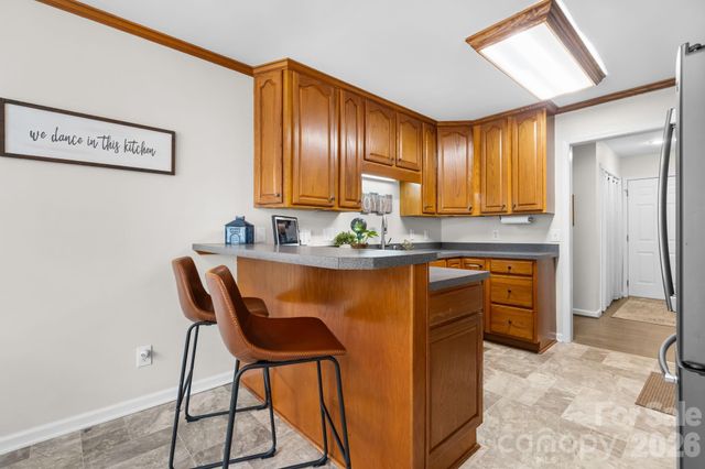 3534 47th Avenue Place NE, Hickory, NC 28601