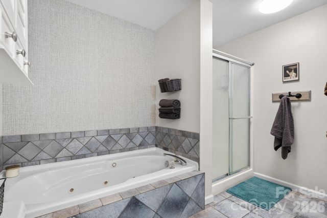 3534 47th Avenue Place NE, Hickory, NC 28601