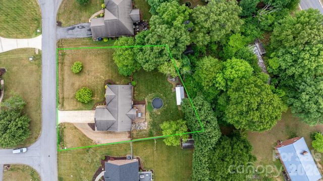 3534 47th Avenue Place NE, Hickory, NC 28601